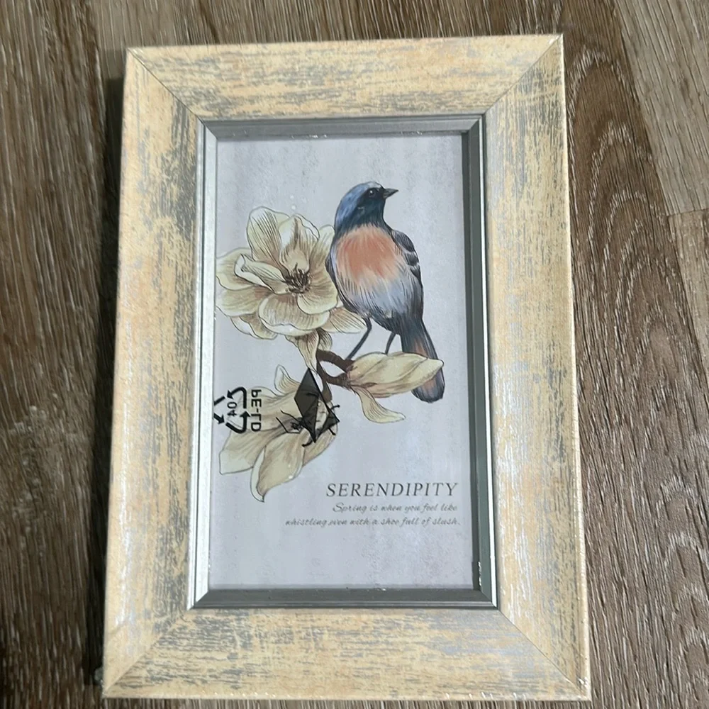 NWT Brushed Silver and tan/ yellow  picture  Frame - 3x5 in